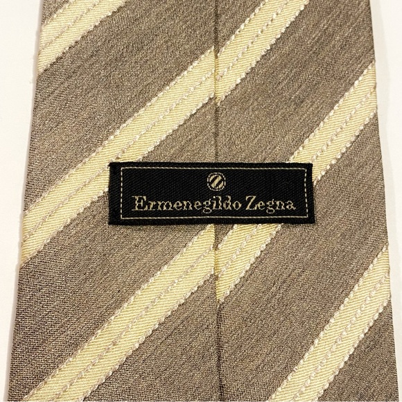 ERMENEGILDO ZEGNA CREAM TAN BROWN  DIAGONAL STRIPE LINES PRINT SILK NECK TIE - Picture 4 of 7